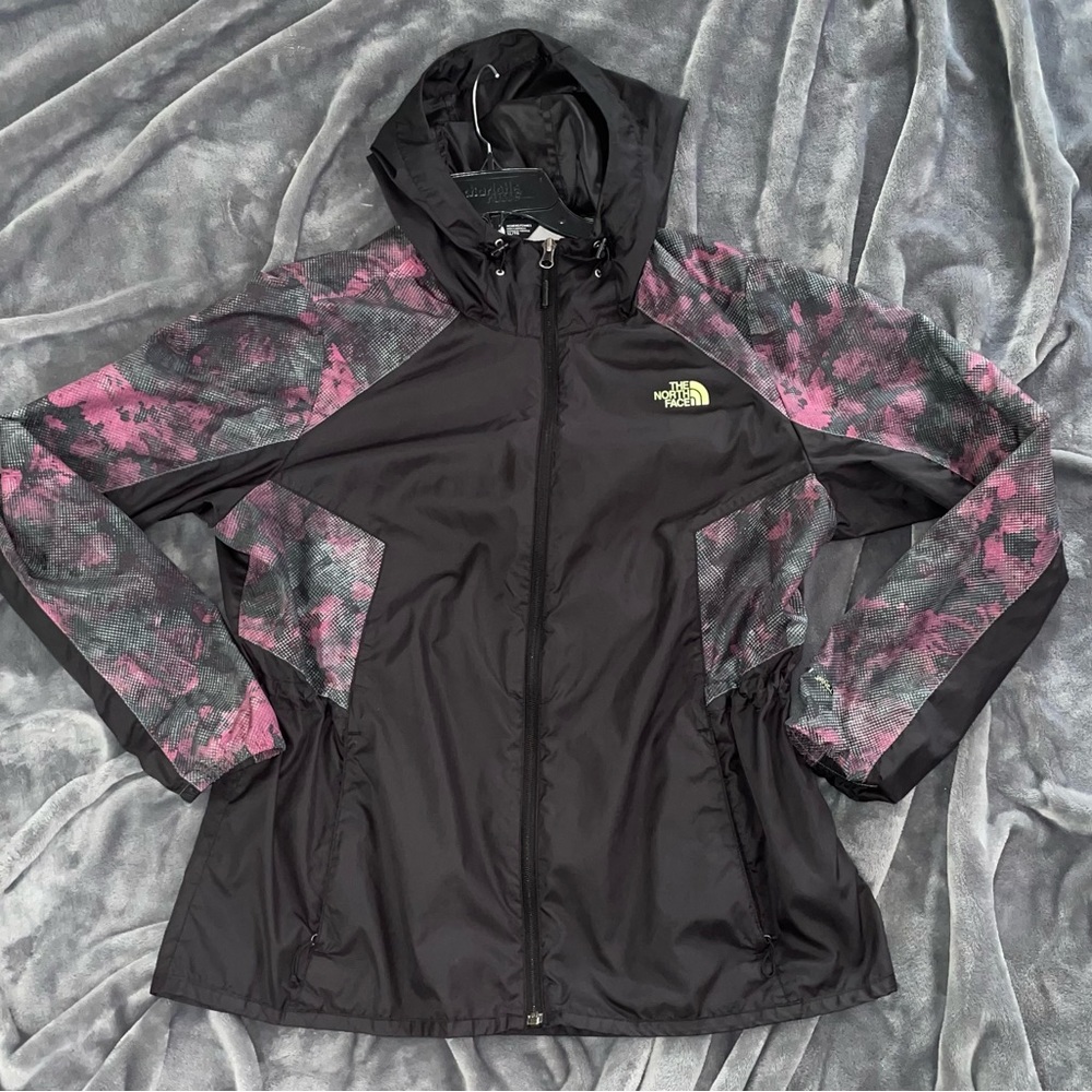 The North Face flyweight zip up windbreaker